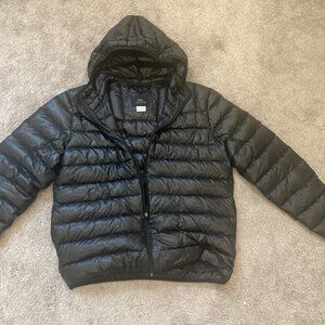 Lacoste Men's Lightweight Packable Hooded Down Puffer Black Jacket